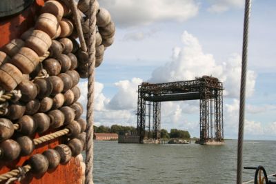 Blick auf die alte Hubbruecke